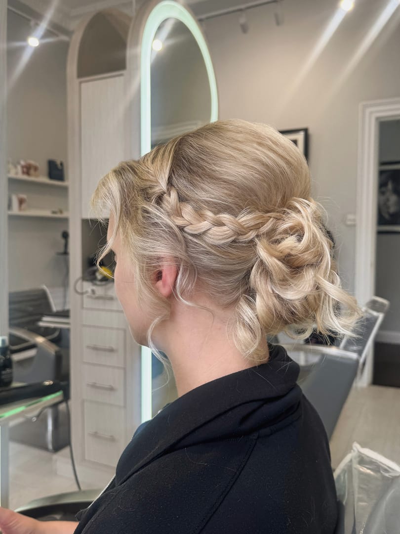 Hair Styling service at Hello Beauty Salon - example 6