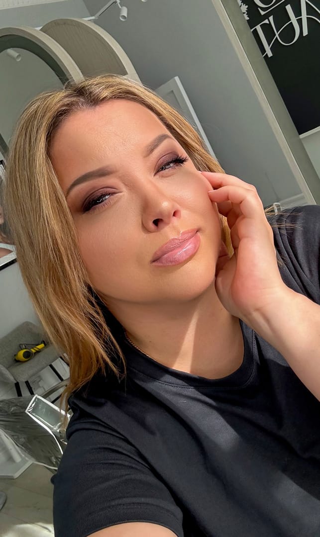 Makeup service at Hello Beauty Salon - example 4