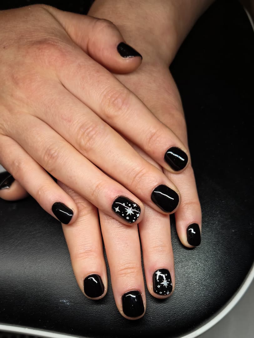 Nail Manicure service at Hello Beauty Salon - example 1