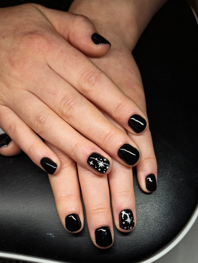 Nail Manicure service at Hello Beauty Salon - example 1